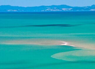 뉴질랜드, 형용할 수 없는 순수의 아름다움…’카와카와 베이’
